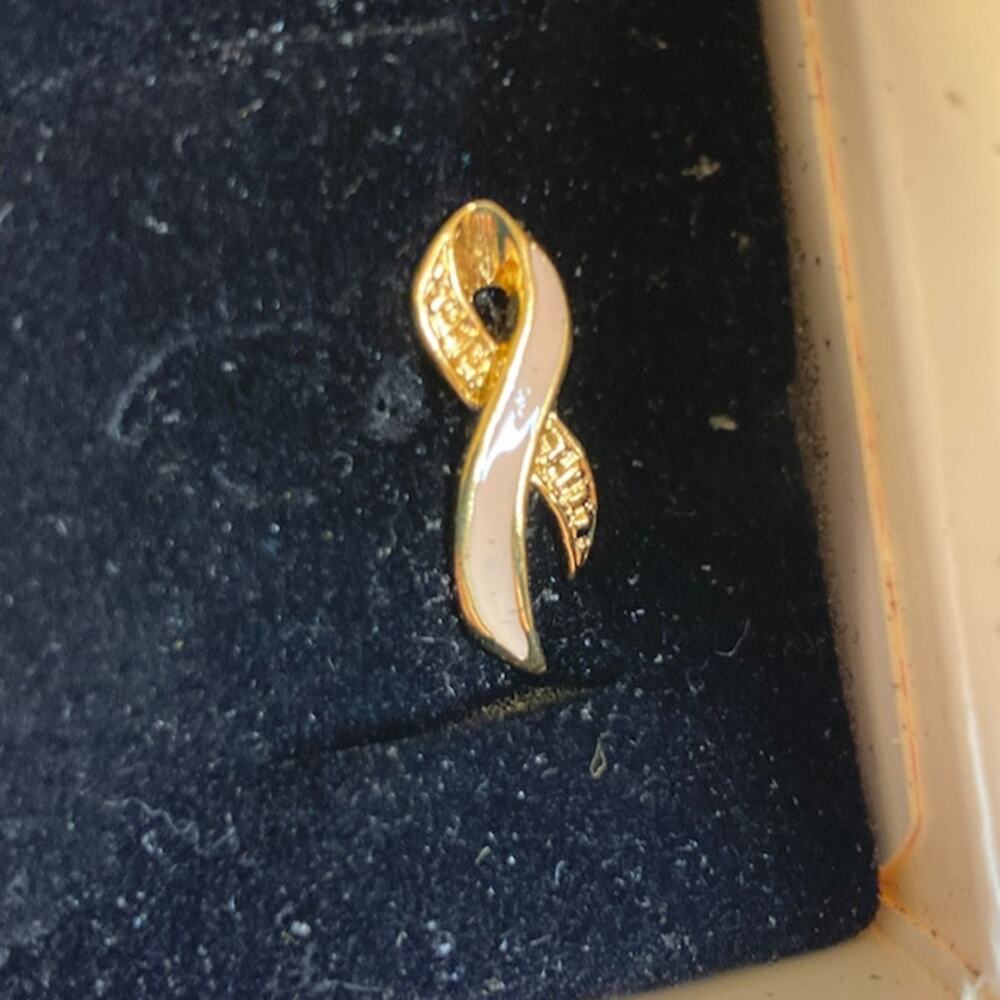 AVON Pink Ribbon Breast Cancer Pin Small (1996) Deadstock w/Box Vintage 90s